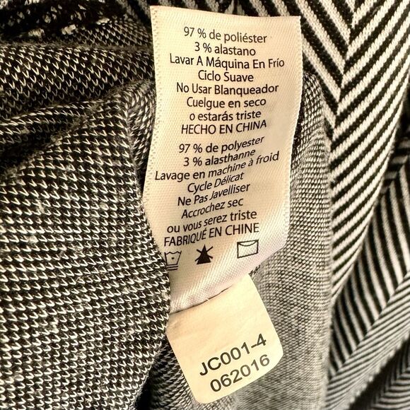 Lula Roe Amelia Dress Size Small Black White Print Pleated Zip Stretch Pockets - Picture 12 of 12